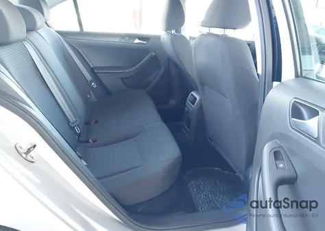 2015 Volkswagen Jetta 2.0L S z USA, uszkodzony, nr VIN 3VW1K7AJ5FM353562